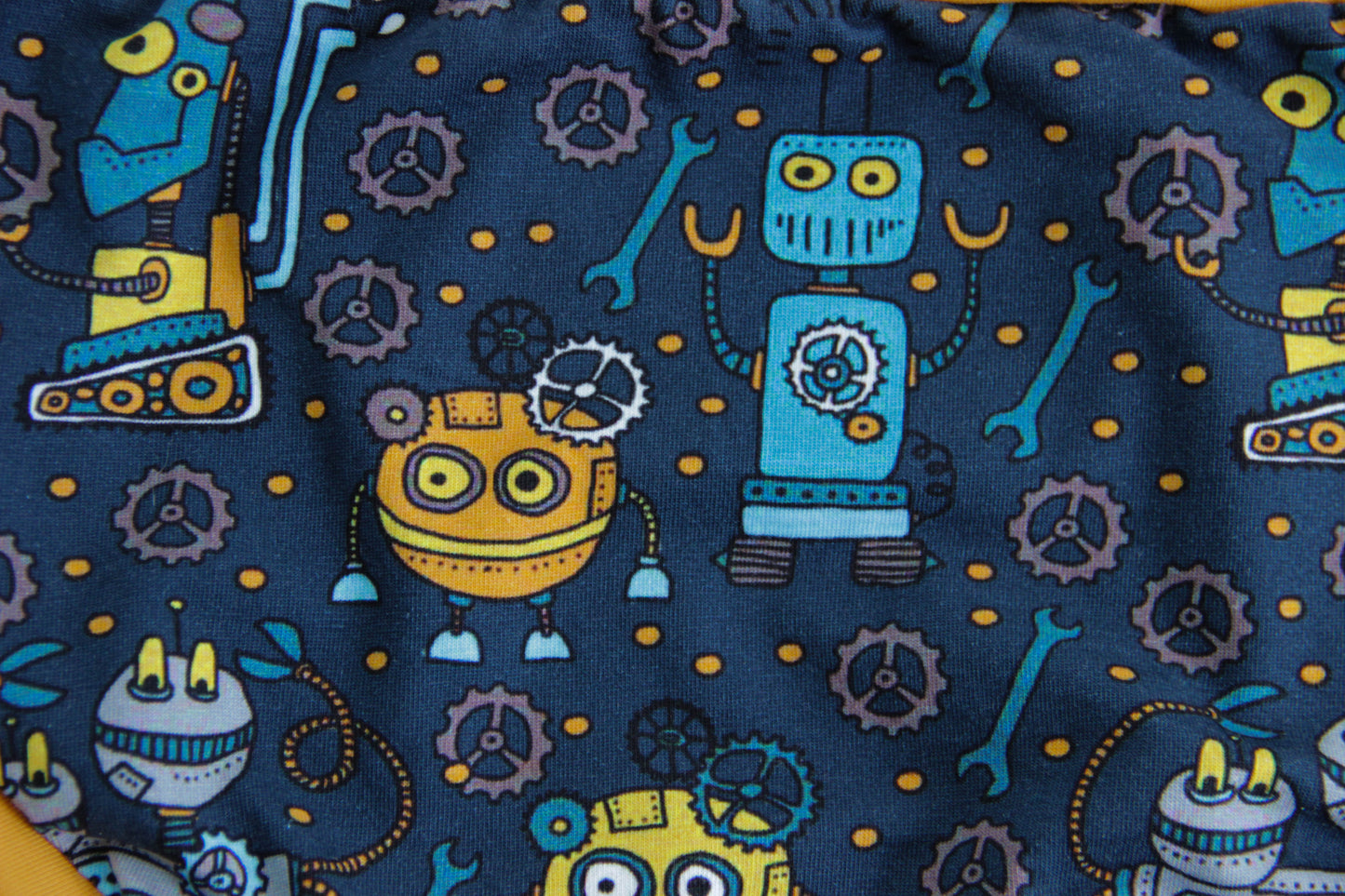 ABDL briefs Robots