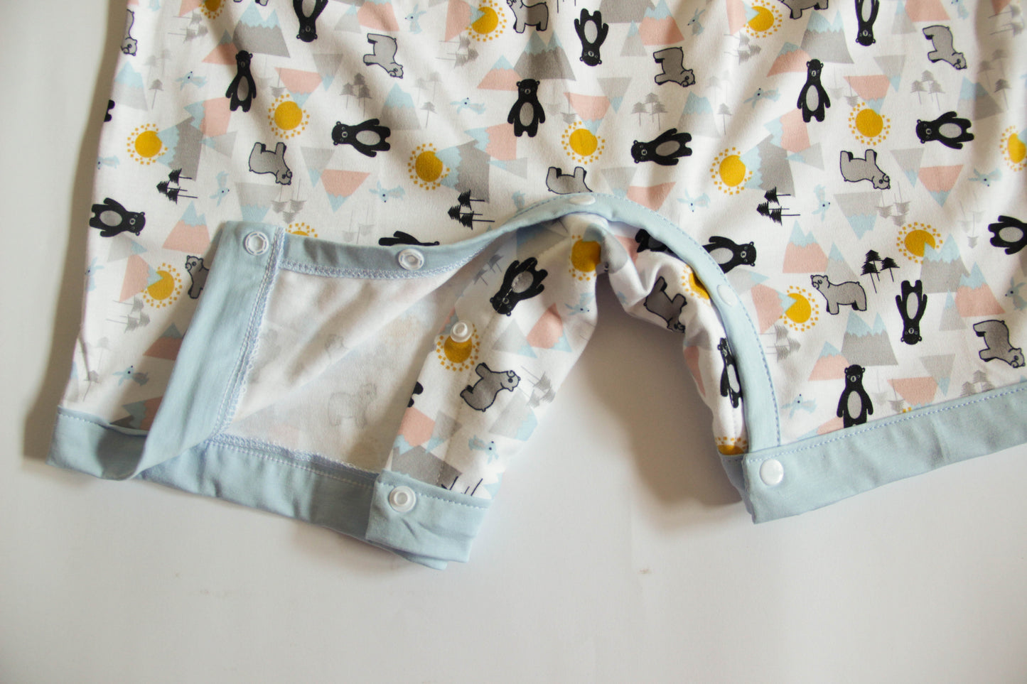 ABDL shorts Blue with access from below