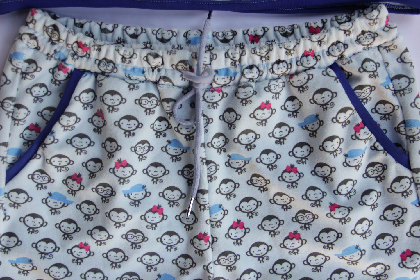 T-shirt and shorts for diaper lovers